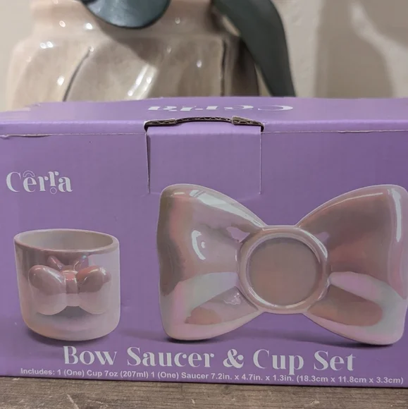 Pink Bow Saucer And Cup Set - Picture 4 of 4